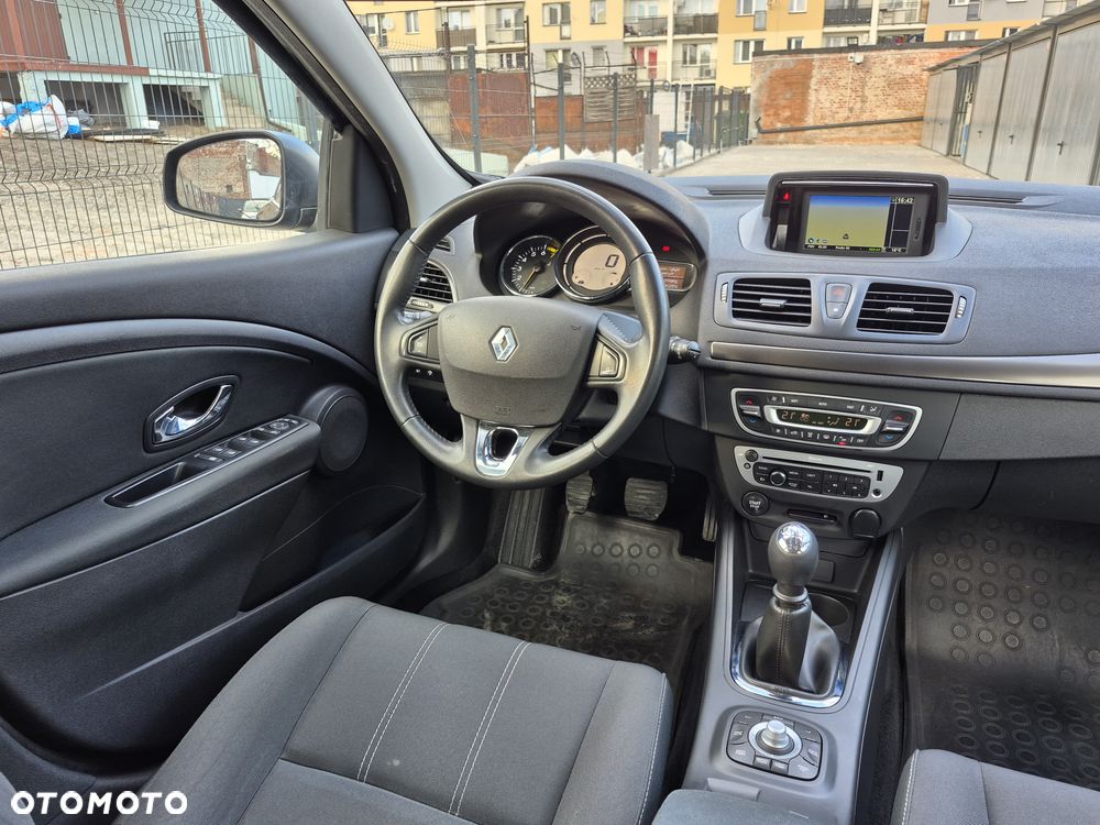 Renault Megane ENERGY TCe 130 Start & Stop Bose Edition - 19