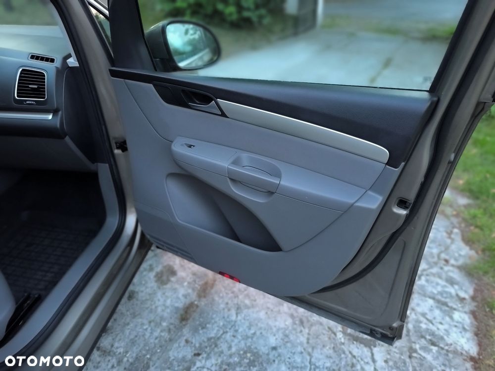 Seat Alhambra 2.0 TDI Start & Stop 4Kids - 32