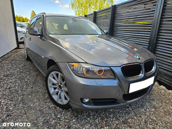 BMW Seria 3 320d Touring Sport Line