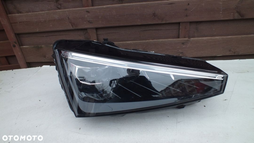 LAMPA PRZEDNIA PRAWA FUL LED SKODA SCALA - 1