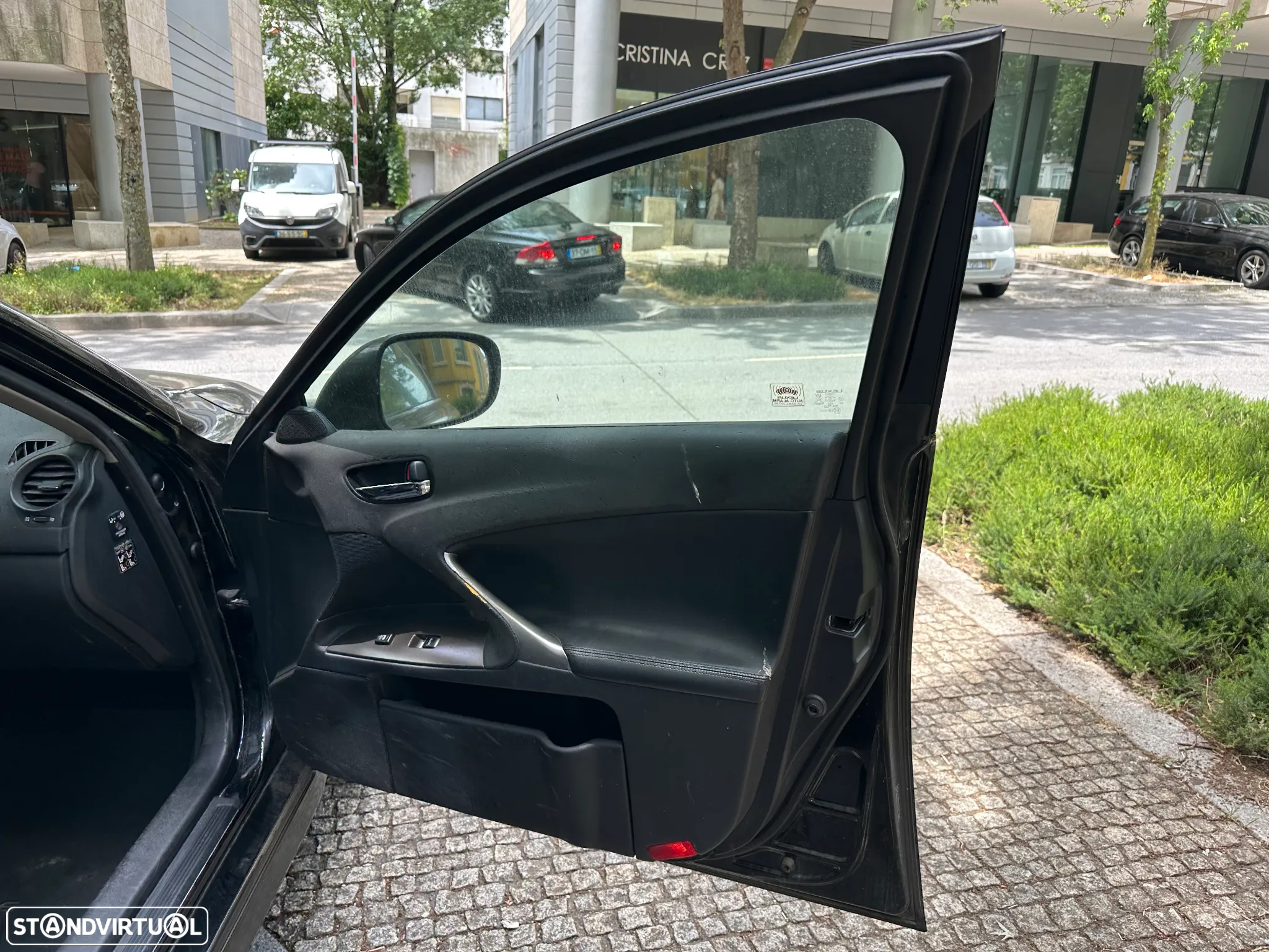 Lexus IS 220 d Luxury 48 - 18