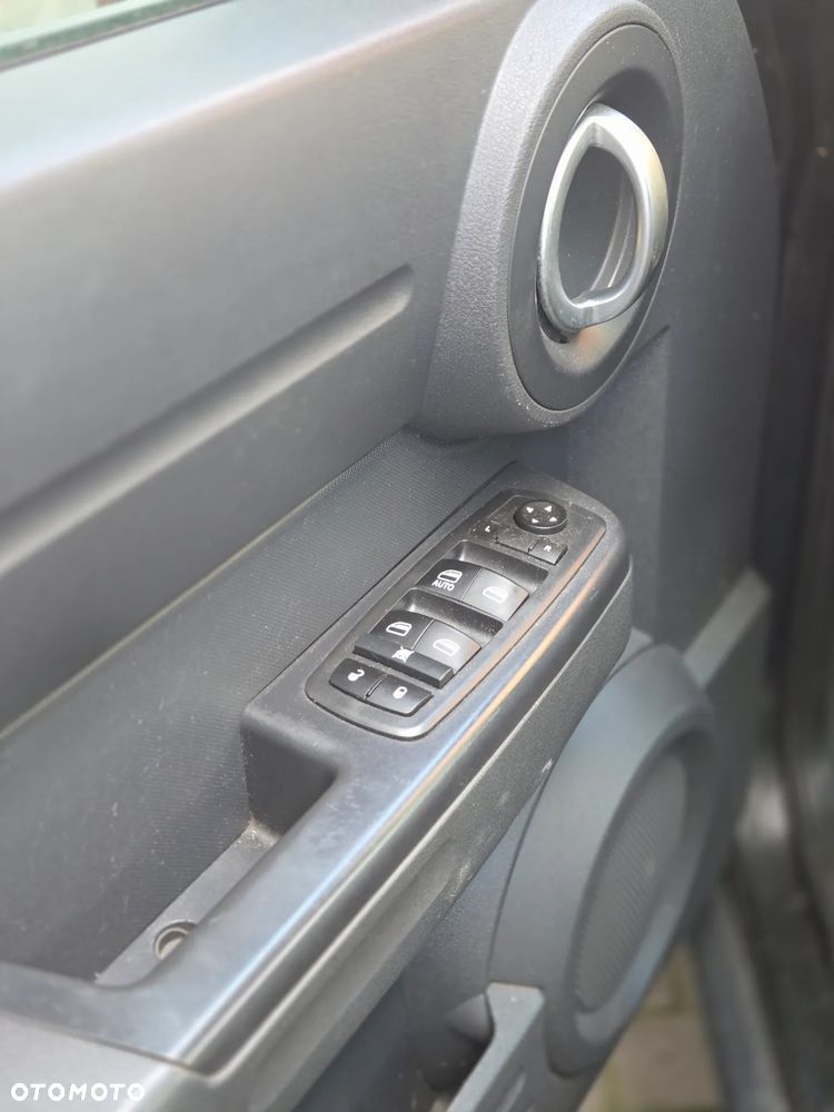 Dodge Nitro 2.8 CRD SE - 3