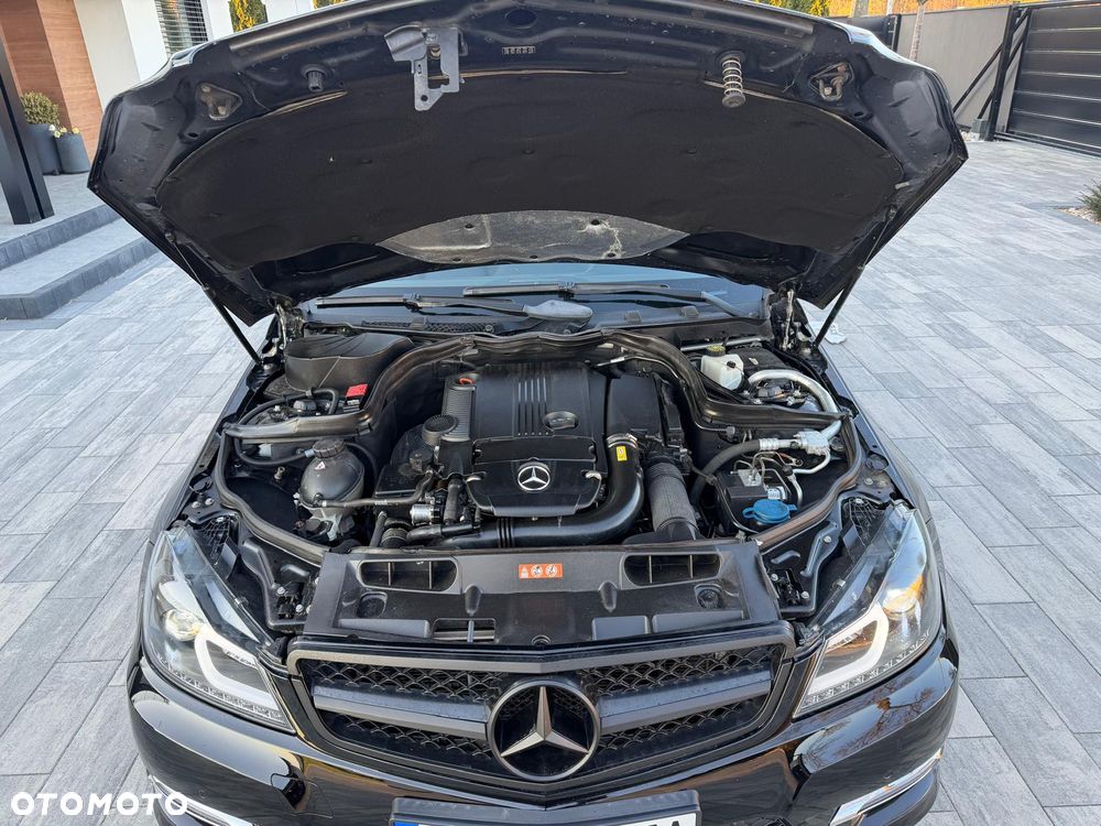Mercedes-Benz Klasa C 180 BlueEFFICIENCY 7G-TRONIC - 22