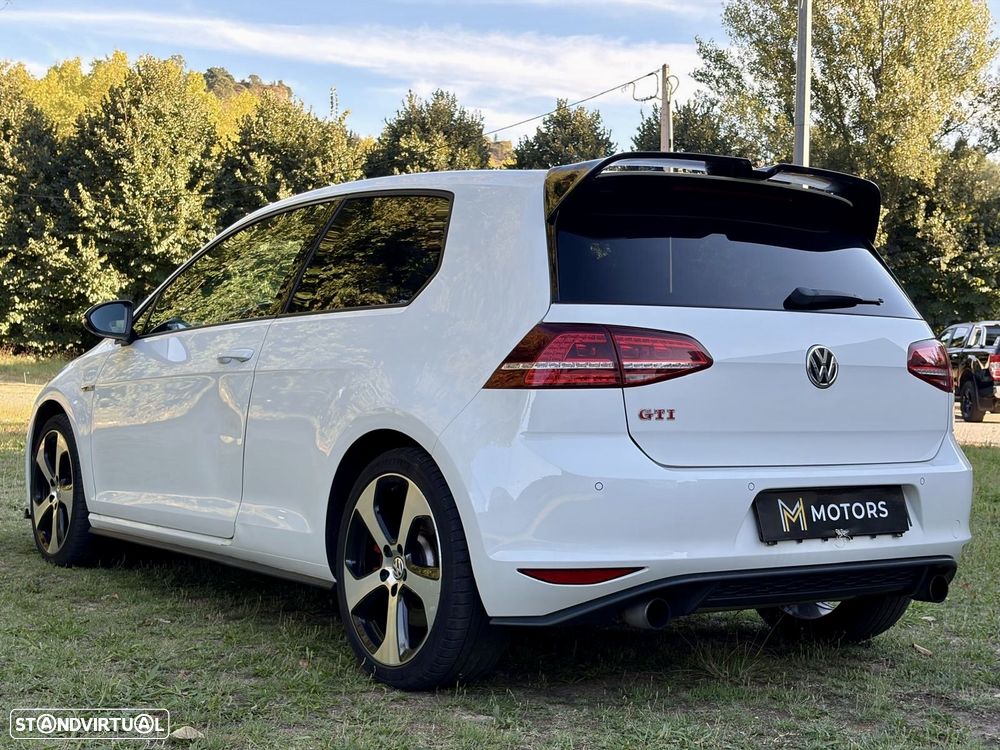 VW Golf 2.0 TSi GTi Performance - 19