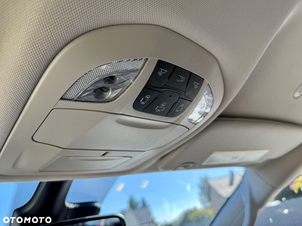 Chrysler Pacifica - 25