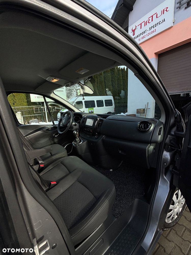Opel Vivaro - 8