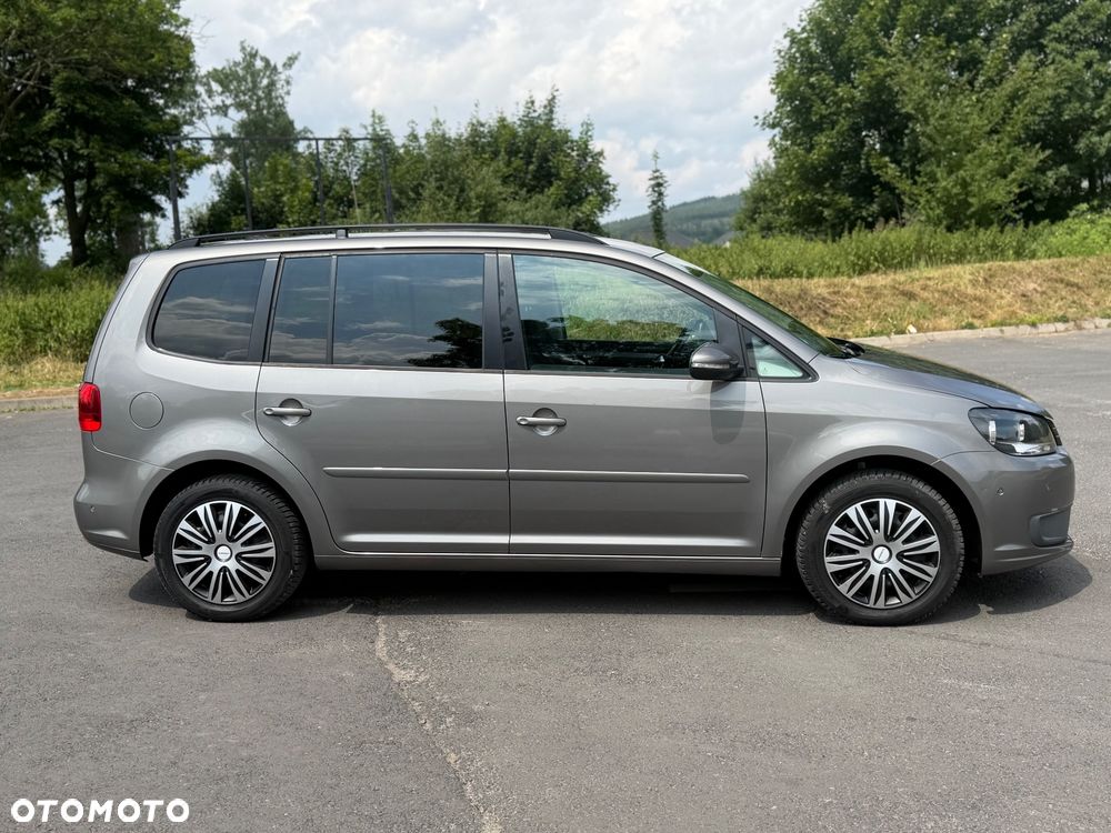 Volkswagen Touran 1.6 TDI DPF BlueMotion Technology Comfortline - 8