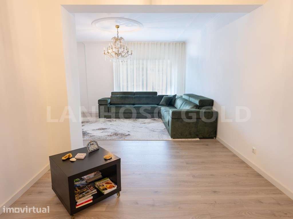 Apartamento T3 Renovado com Terraço de 49 m², Garagem Fechada e Closet - Grande imagem: 5/18