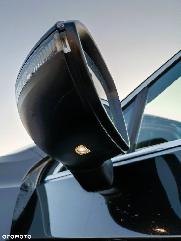 Volkswagen Passat 2.0 TDI EVO Business - 7