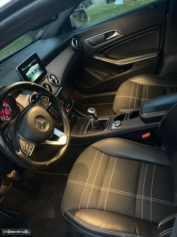 Mercedes-Benz CLA 200 d Shooting Brake - 9