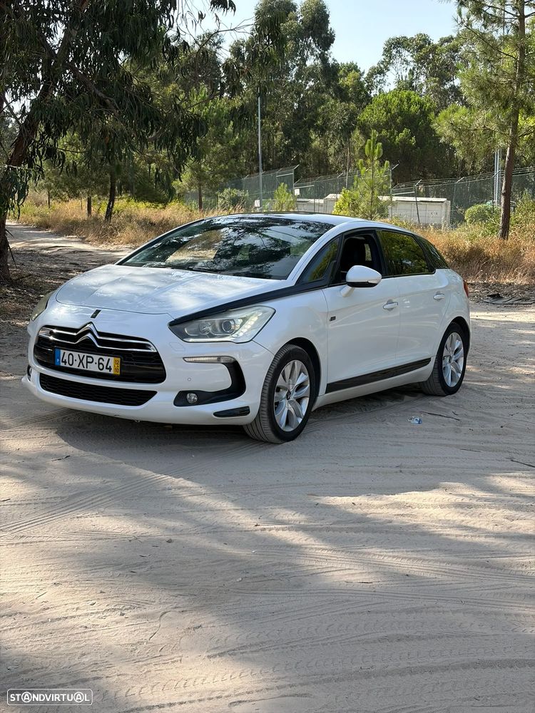 Citroën DS5 2.0 HDi Hy4 So Chic CMP6 102g - 40