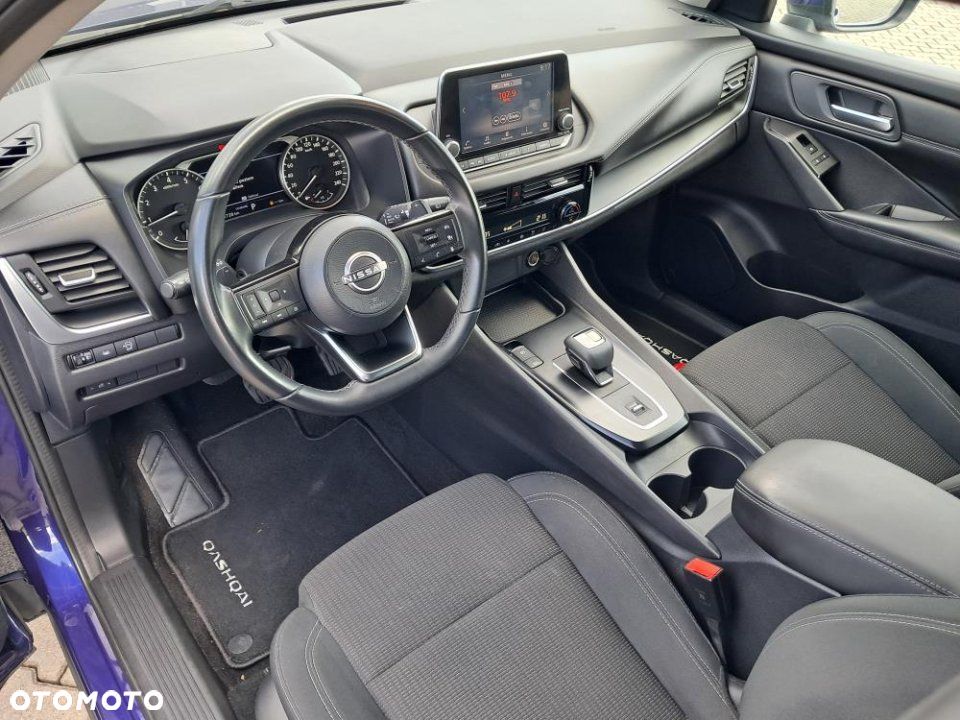 Nissan Qashqai - 10