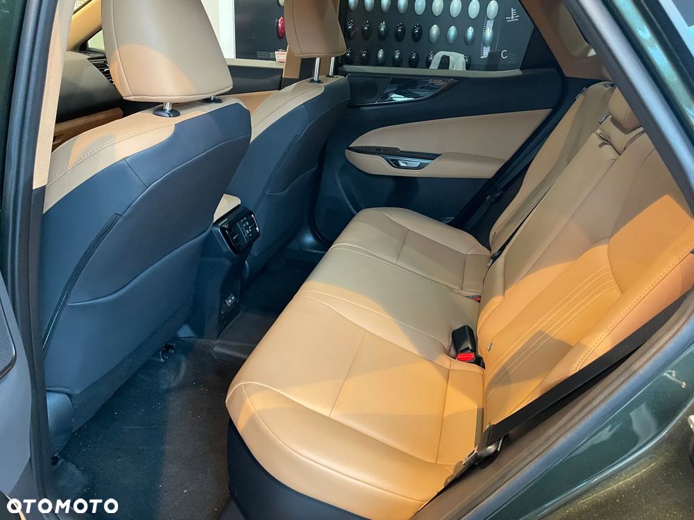 Lexus NX 450h+ Prestige AWD - 6