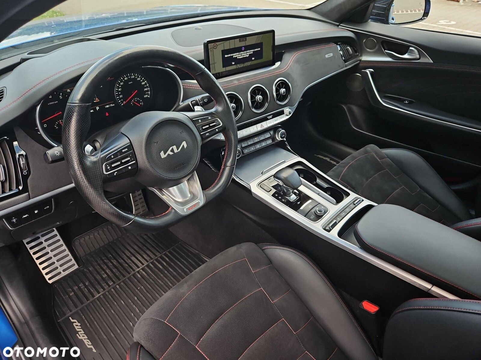 Kia Stinger - 9