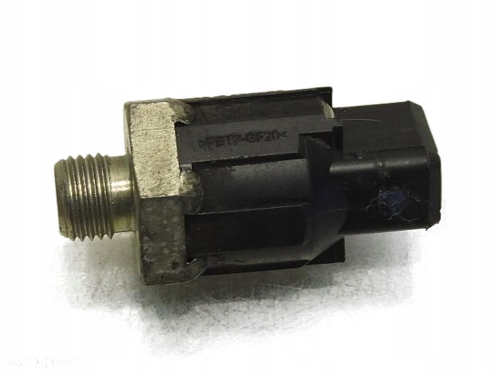CZUJNIK SPALANIA STUKOWEGO RENAULT CLIO III 1.5 DCI 8200680689