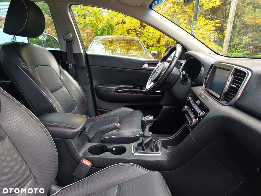 Kia Sportage 2.0 CRDI 2WD Spirit - 35