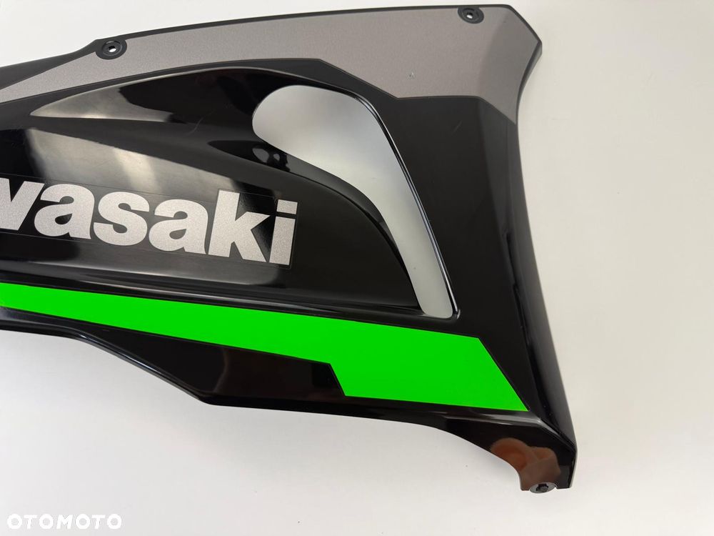 Prawy dolny pług owiewka Kawasaki ZX6R Ninja 2023+ - 4