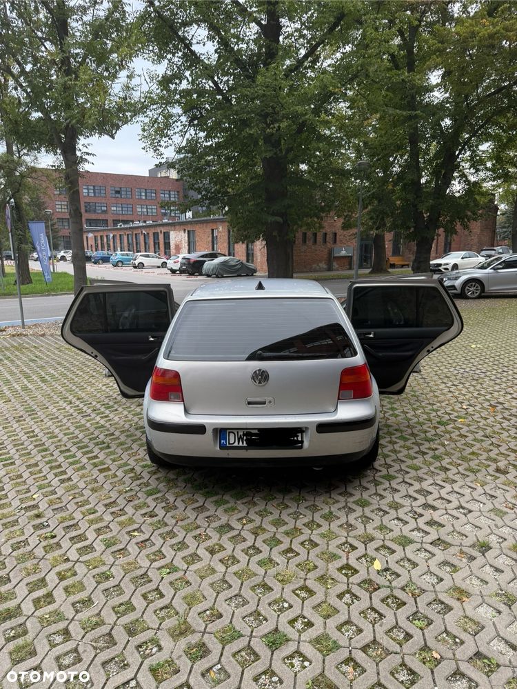 Volkswagen Golf IV 1.6 Highline - 15