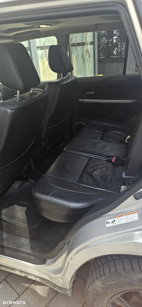 Suzuki Grand Vitara 2.7 V6 - 7