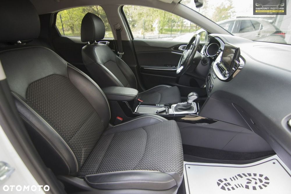 Kia XCeed 1.6 T-GDI Business Line DCT - 30