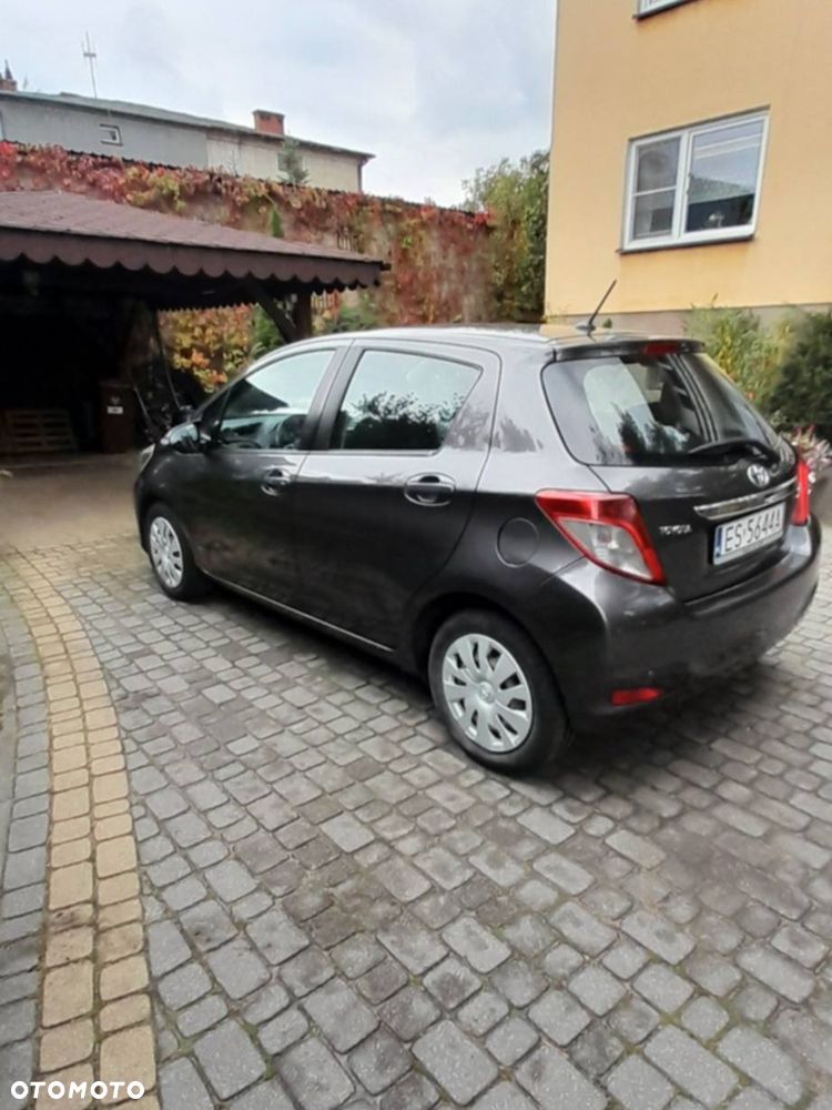 Toyota Yaris - 4