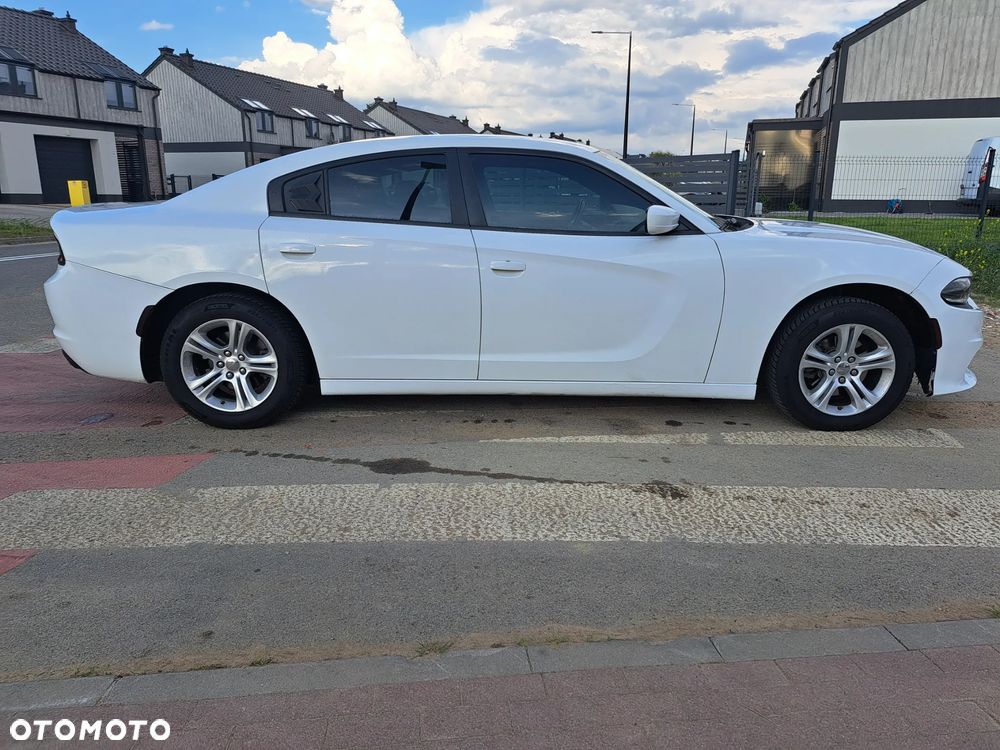 Dodge Charger - 7