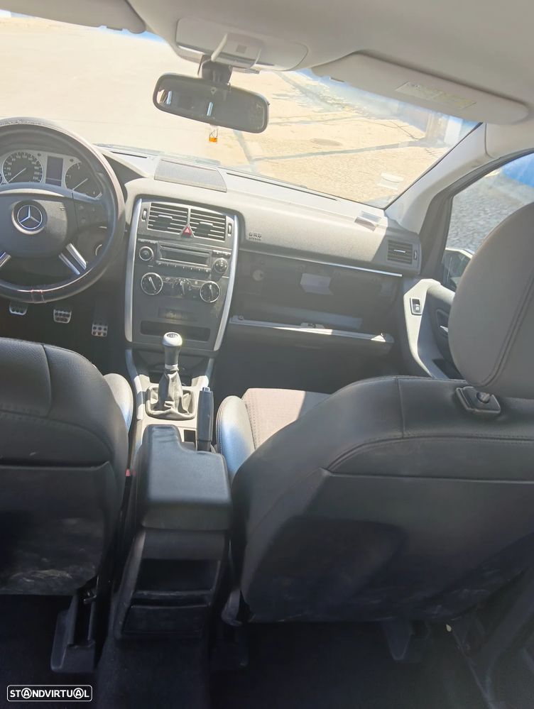 Mercedes-Benz B 200 CDI - 6
