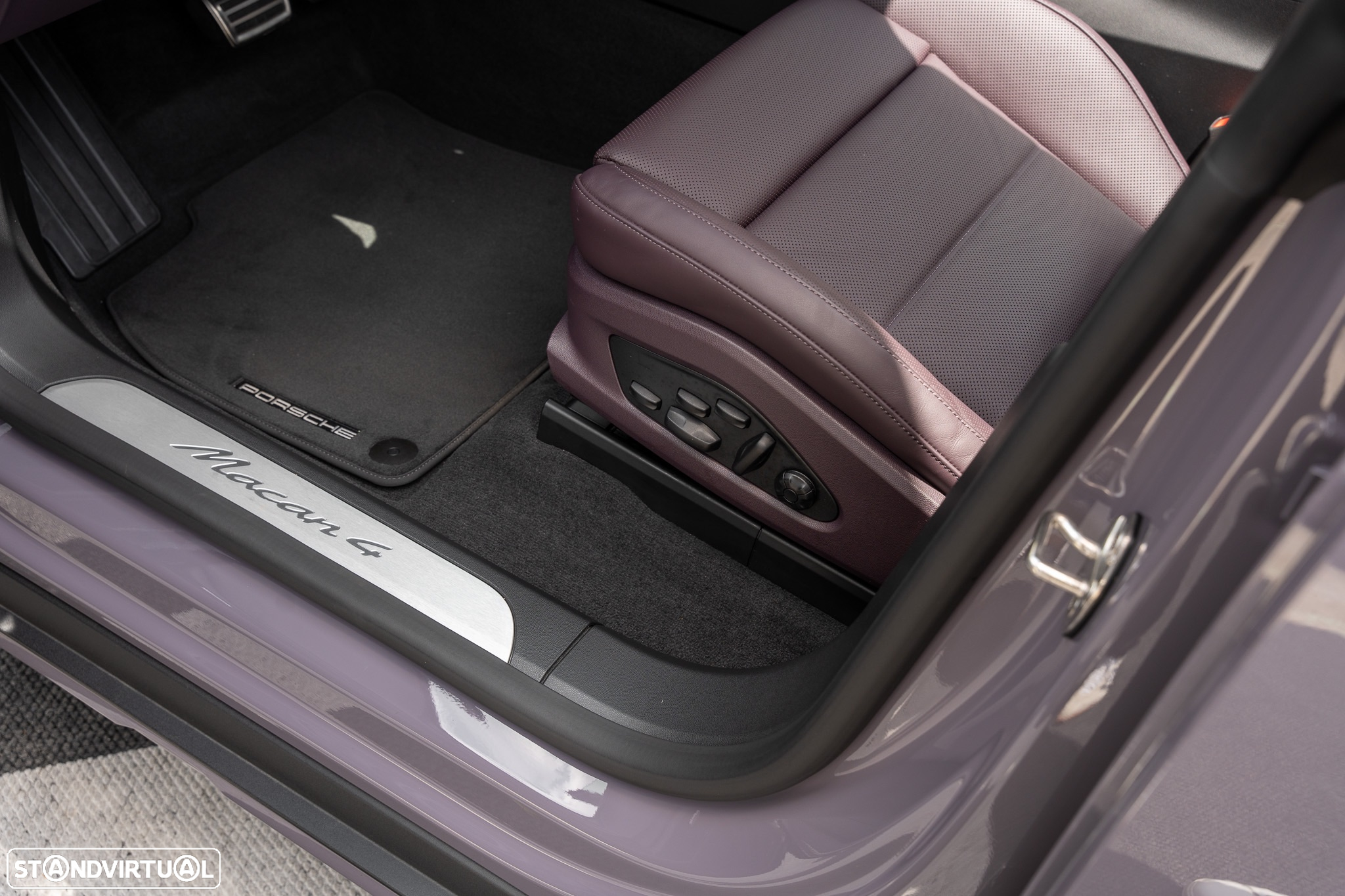 Porsche Macan Electric 4 - 15