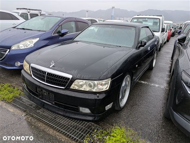 Nissan Laurel - 26