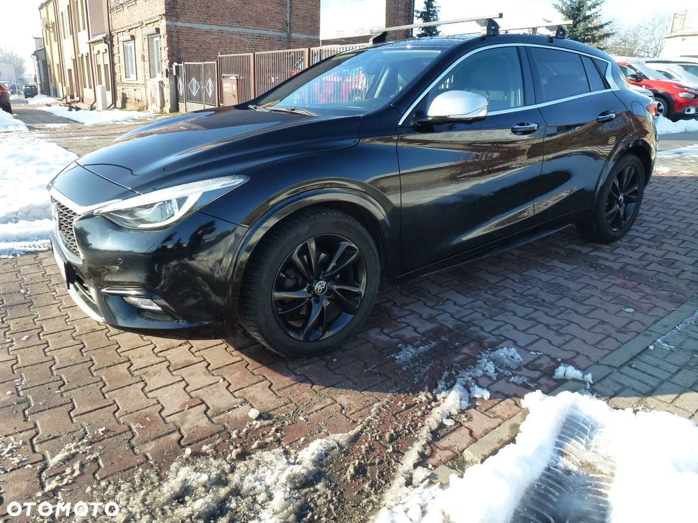 Infiniti Q30 1.5d Premium - 6