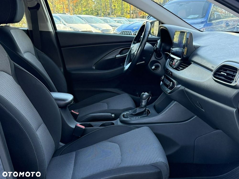 Hyundai i30 1.0 T-GDI Classic + DCT - 16