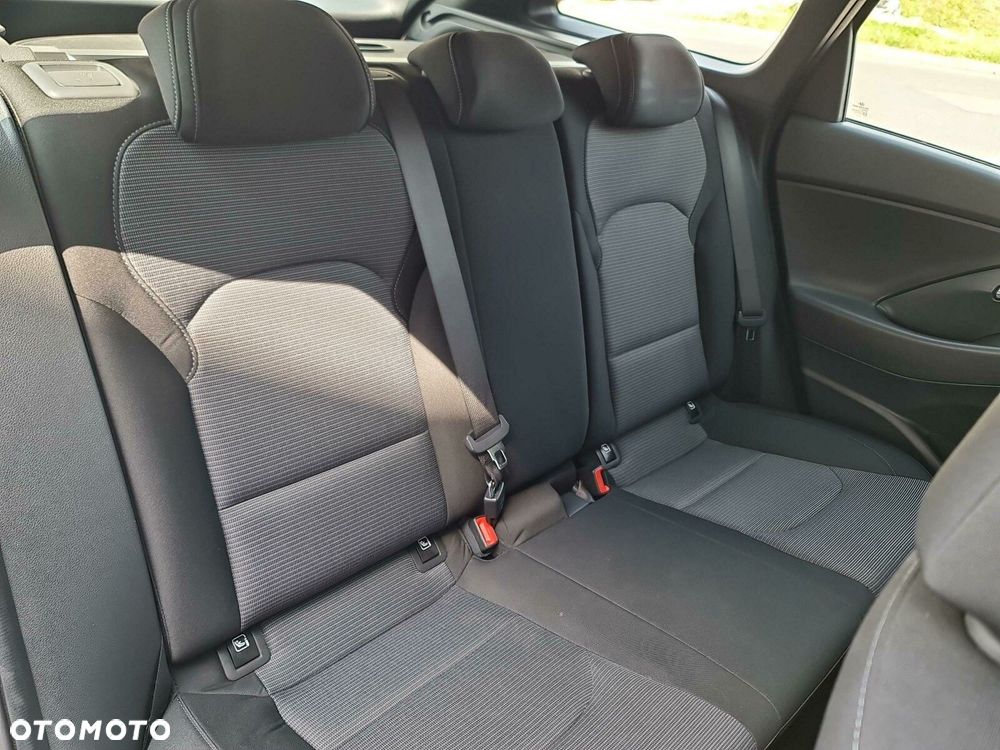 Hyundai i30 1.5 T-GDI 48V Modern - 28