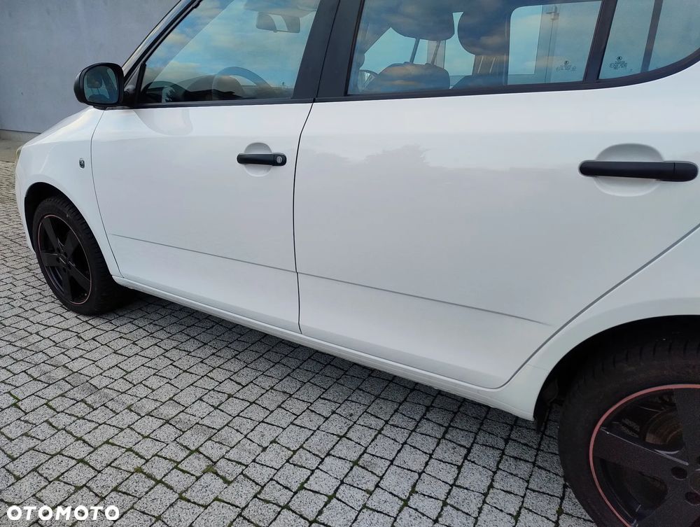 Skoda Fabia 1.6 TDI DPF Active Plus - 29