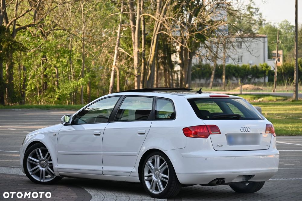 Audi A3 Sportback 2.0 TDI DPF quattro Attraction - 19
