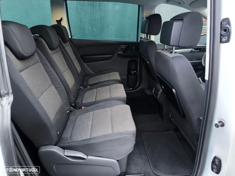 VW Sharan 2.0 TDi Confortline - 27