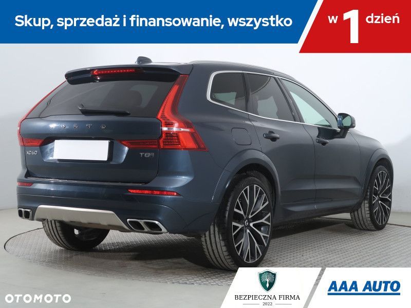 Volvo XC 60 - 6