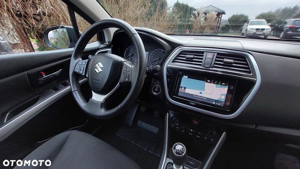 Suzuki SX4 S-Cross 1.4 T Premium 4WD - 19