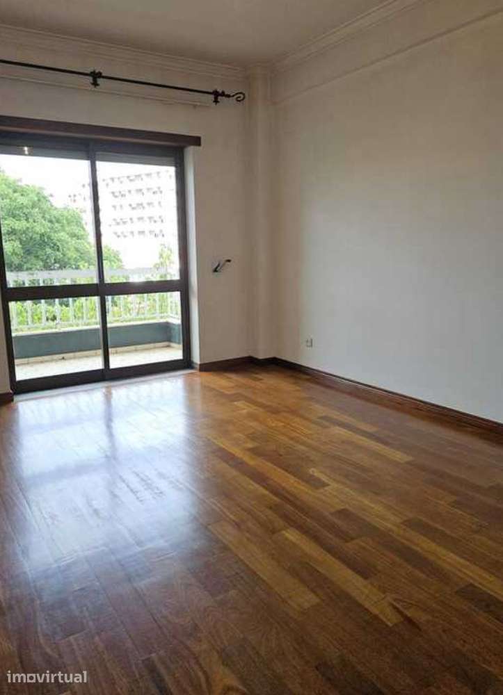 Arrendamento T3 perto cento Leiria - Grande imagem: 3/6
