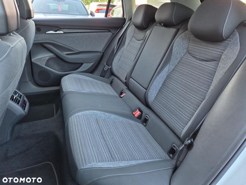 Skoda Superb 2.0 TDI SCR Selection DSG - 16