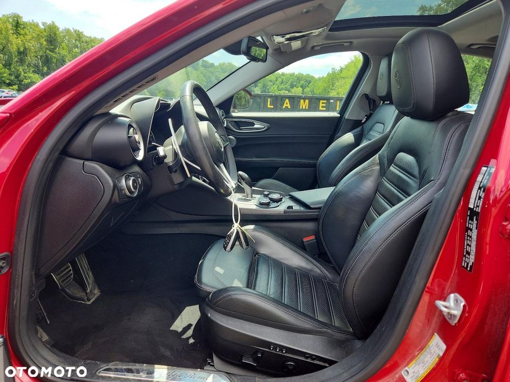 Alfa Romeo Giulia 2.0 Turbo TI Q4 - 7
