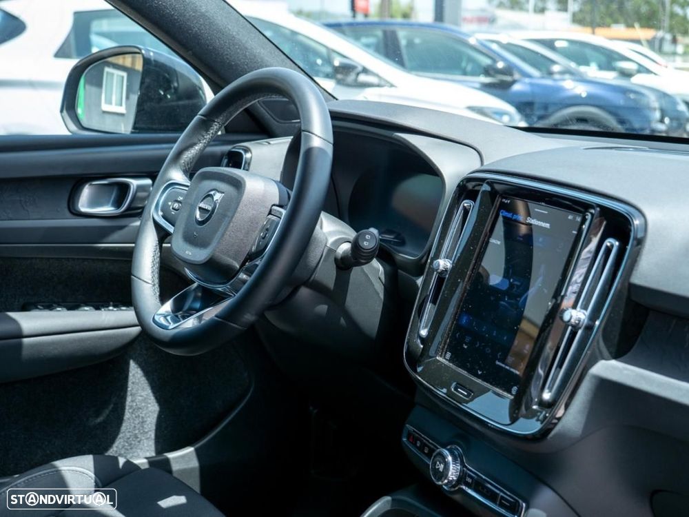 Volvo XC 40 Recharge Pro - 18