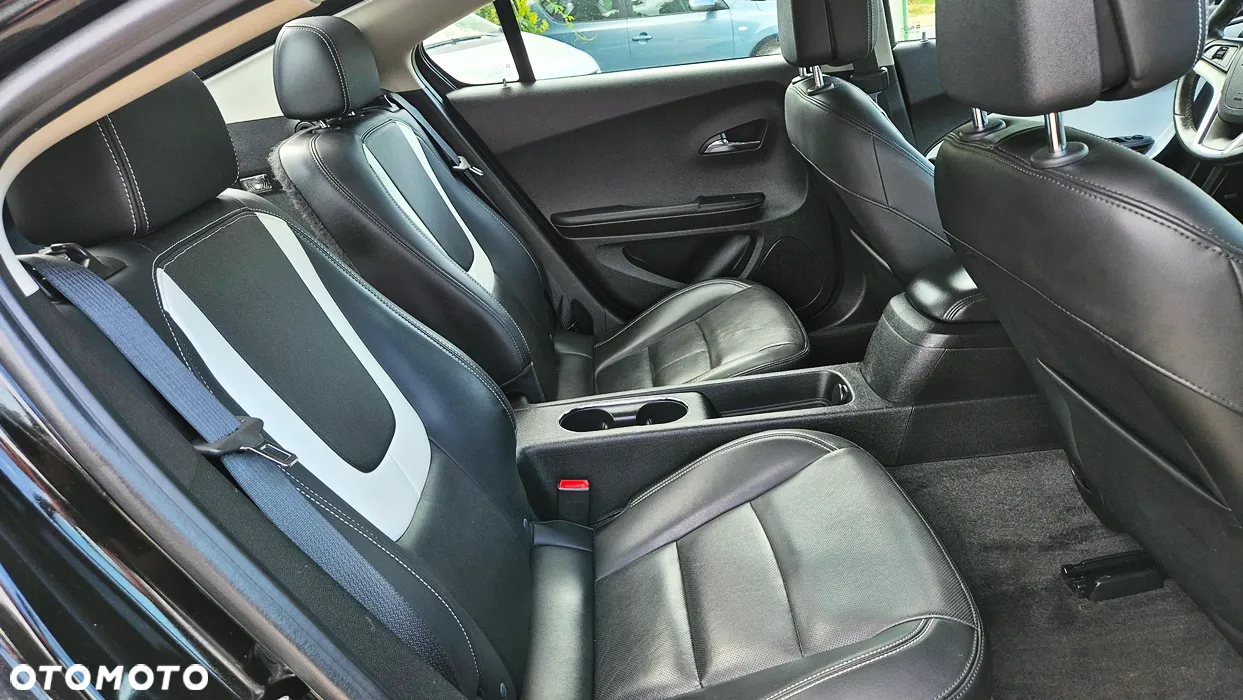 Chevrolet Volt Exclusive - 31