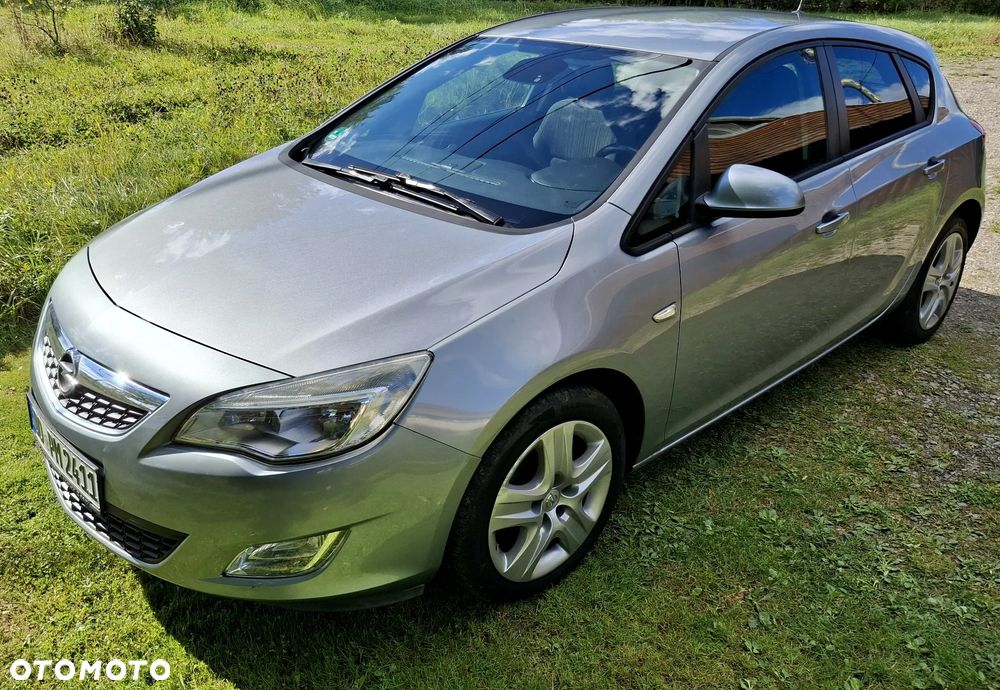 Opel Astra 1.4 Innovation - 1