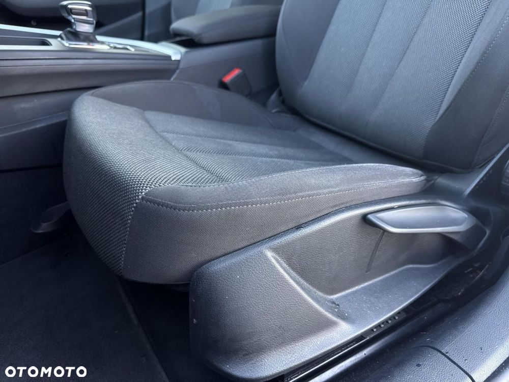 Audi A4 Limousine - 12