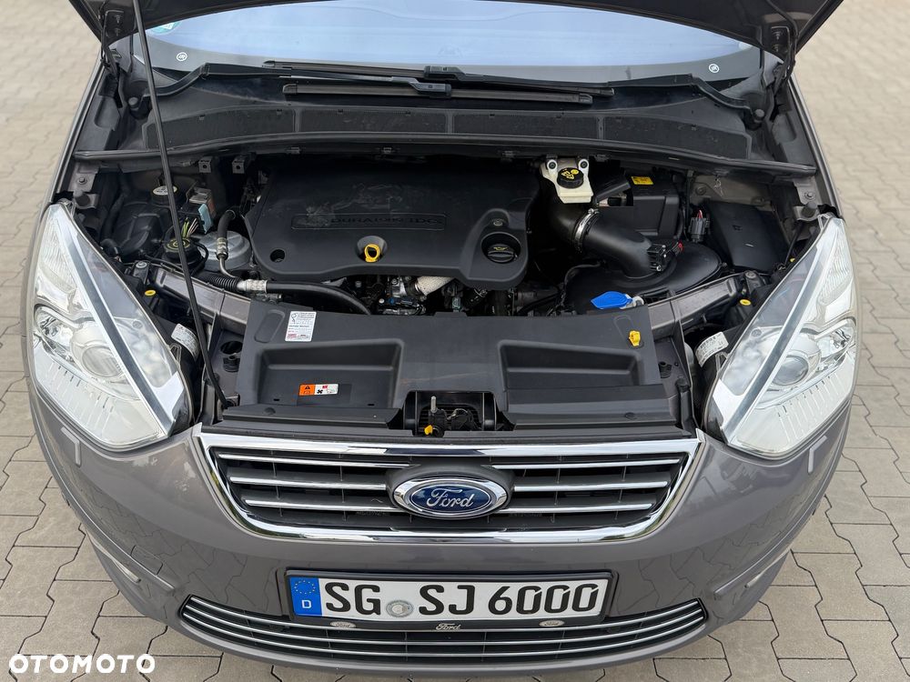 Ford Galaxy 2.2 TDCi DPF Titanium - 19