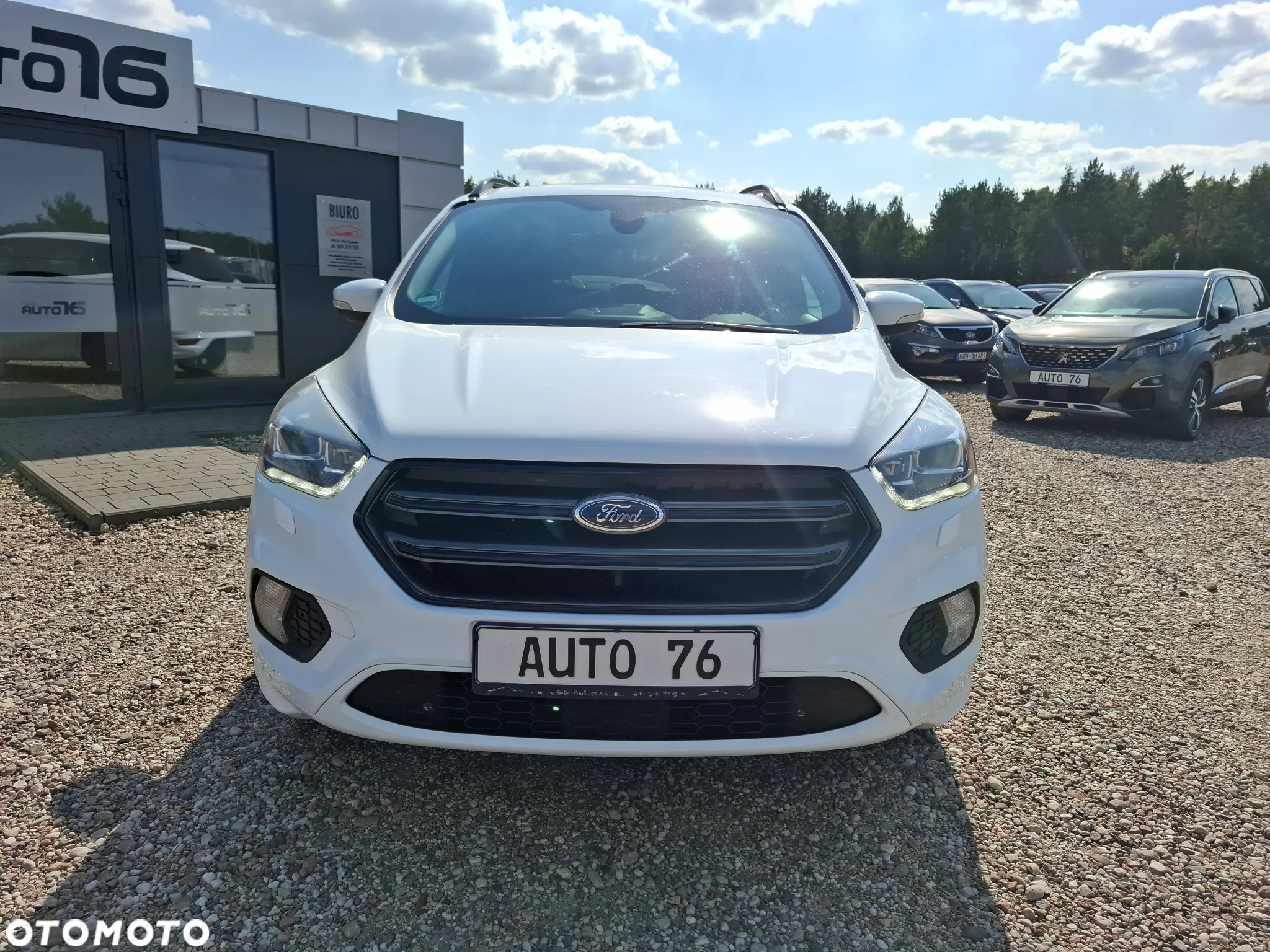 Ford Kuga 2.0 TDCi 2x4 ST-Line - 4