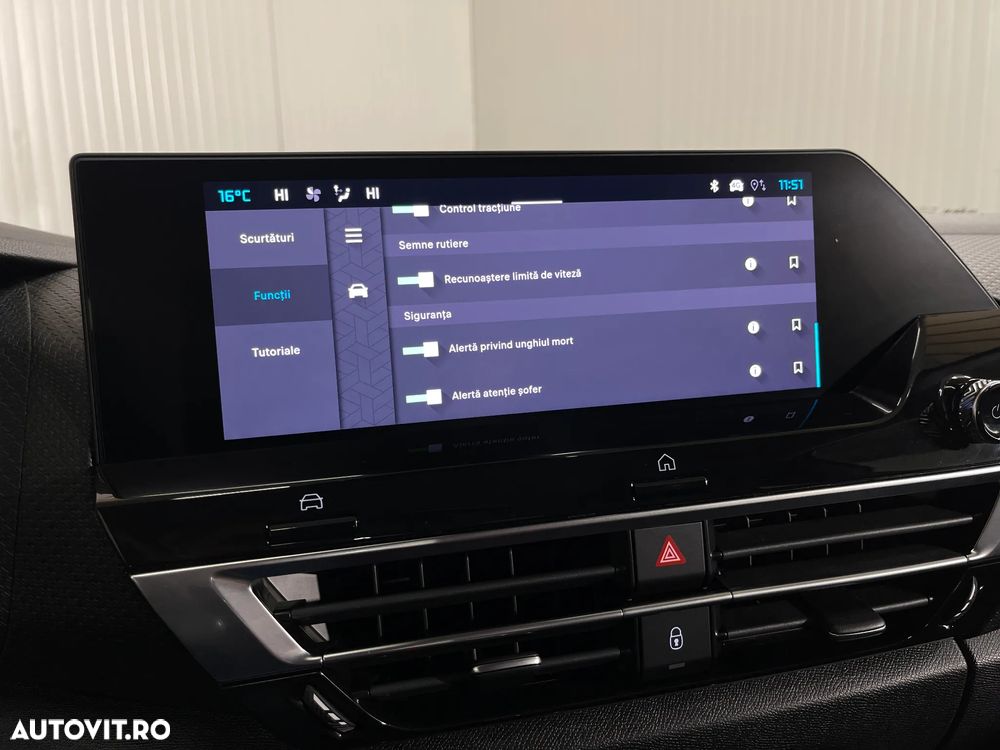 Citroën C4 PureTech 130 Stop&Start SHINE - 17