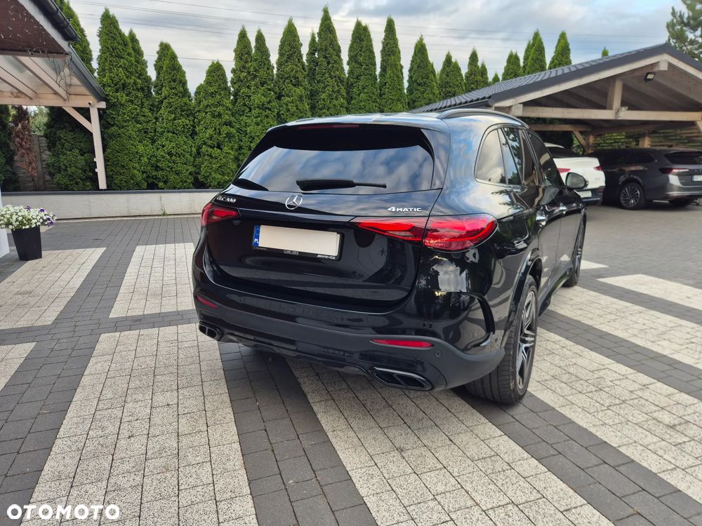 Mercedes-Benz GLC 300 4Matic 9G-TRONIC AMG Line Advanced - 11