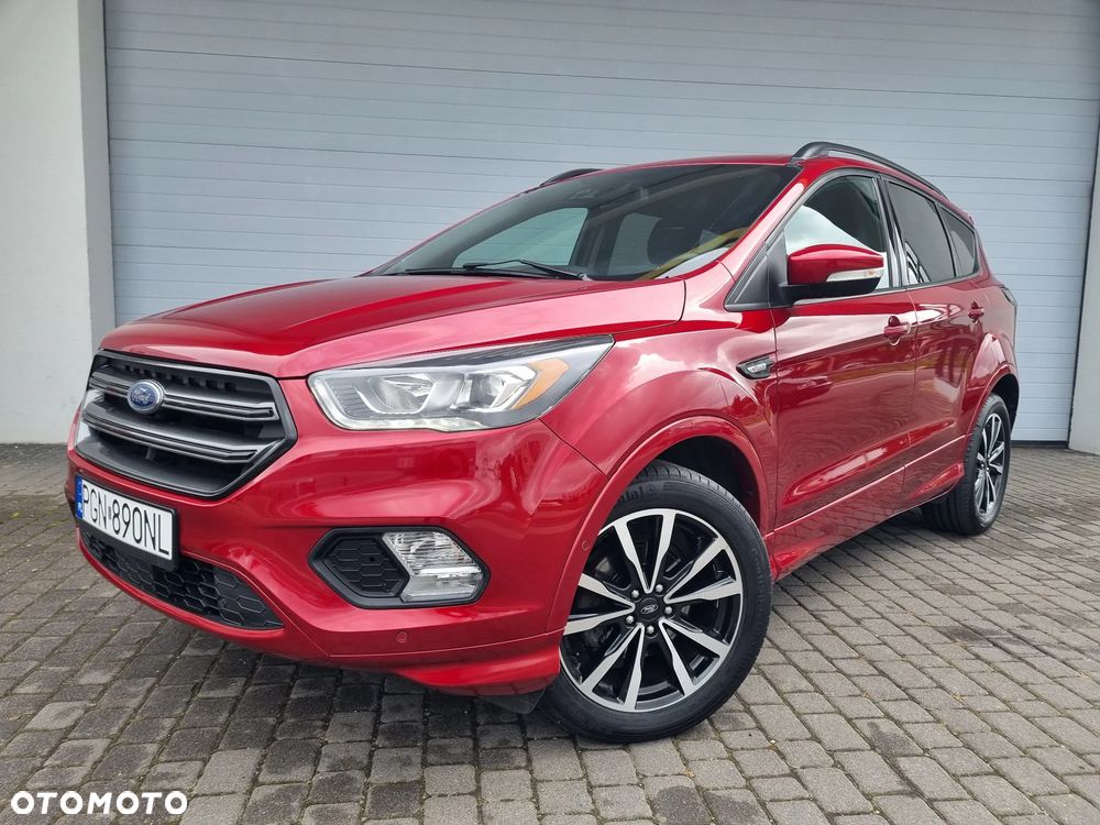 Ford Kuga 1.5 EcoBoost 2x4 ST-Line - 1
