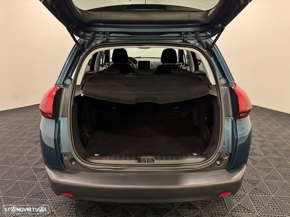 Peugeot 2008 1.6 BlueHDi Style - 45